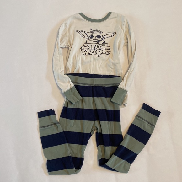 StarWars pjs size 8 Gap - Picture 2 of 8